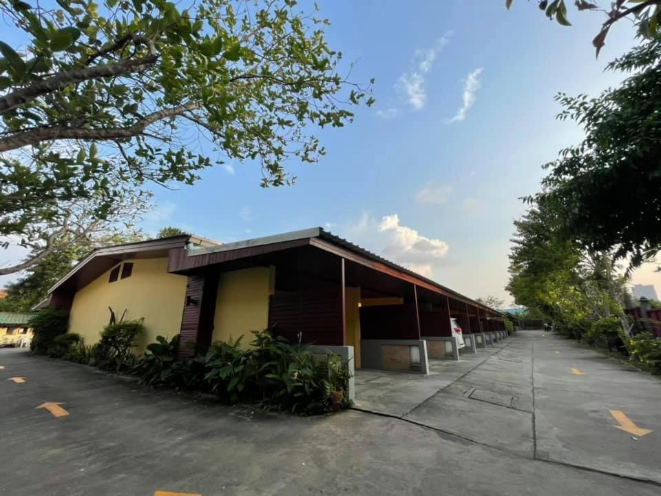 Baankaew Resort Pattaya Bagian luar foto